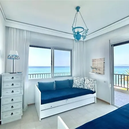 Apartment George Seafront 1 Bedroom 5 Guests *